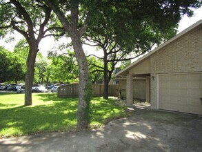 Building Photo - 8325 Fathom Cir