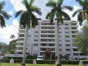 Building Photo - 1400 1st Ave W