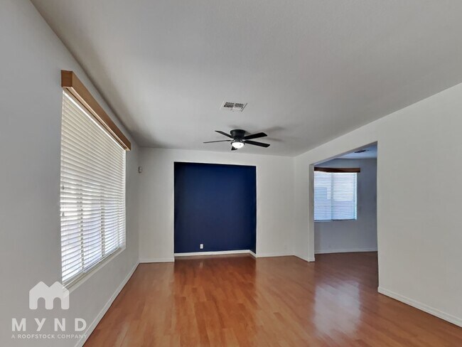 Foto del edificio - 22032 N 33rd Dr