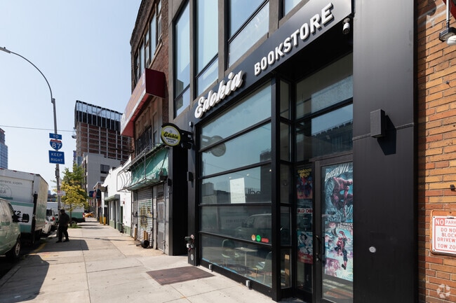 Building Photo - 2505 3rd Ave