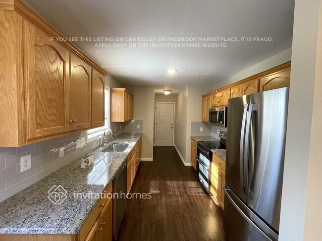 Foto del edificio - 1039 Loch Lomond Cir