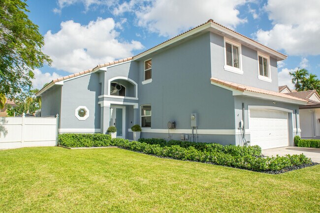 Foto del edificio - 4941 SW 150th Terrace