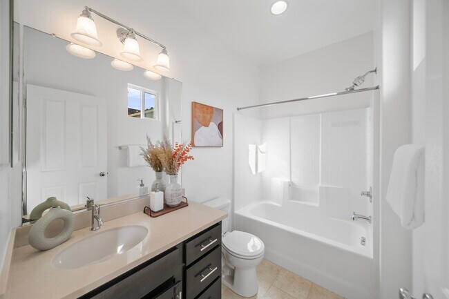 Foto del edificio - 1369 Coyote Creek Way