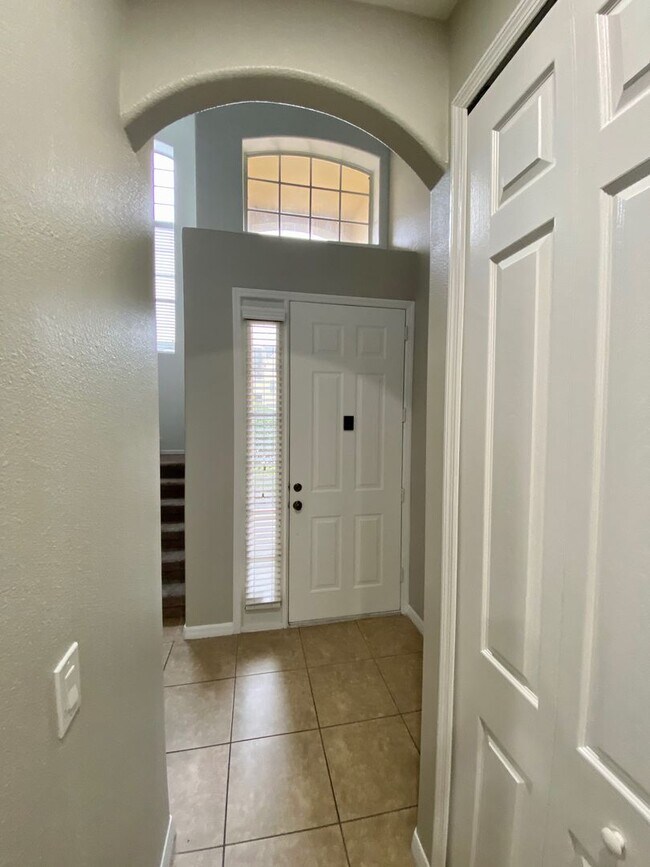 Foto del edificio - 540 Woodland Terrace Blvd