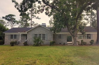 Building Photo - 400 Terrace Blvd