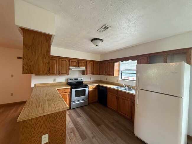Foto del edificio - 2150 Pottertown Rd