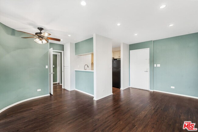 Foto del edificio - 1440 Veteran Ave