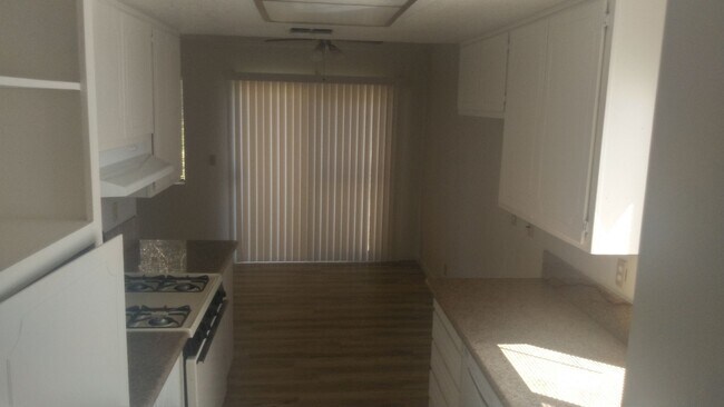 Building Photo - House: 3 Bedroom / 2 Bathroom - Loomis  (COMING SOON!!)