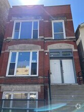 Building Photo - 303 W 24th St