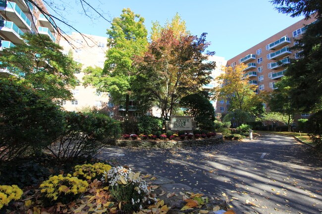 Foto del edificio - 175 Freeman St