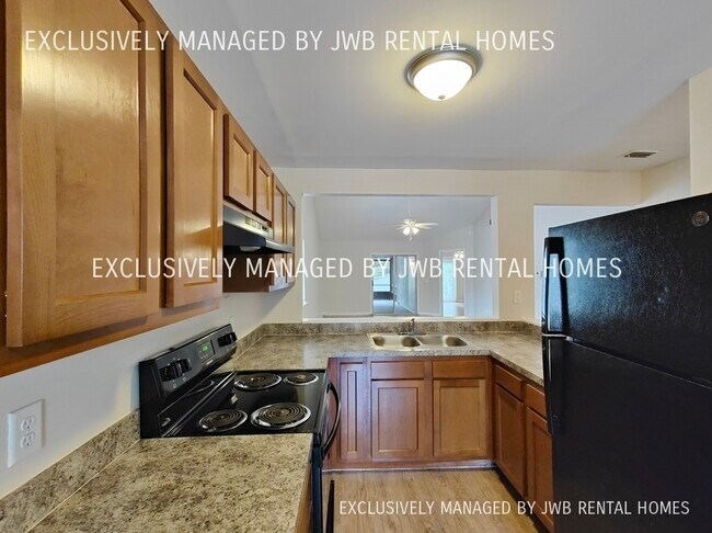 Building Photo - 11564 Pin Oak Trail