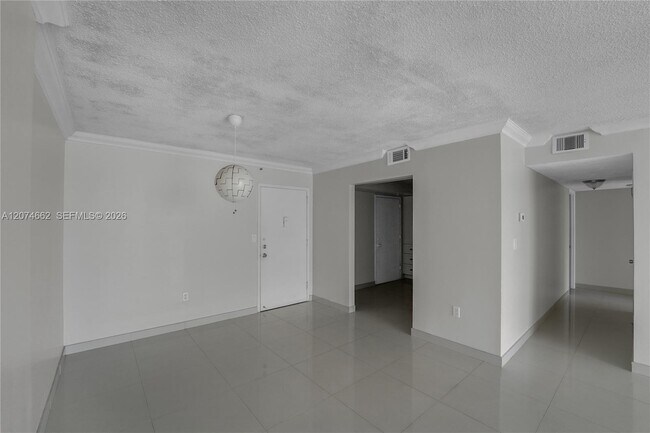 Building Photo - 2780 NE 183rd St