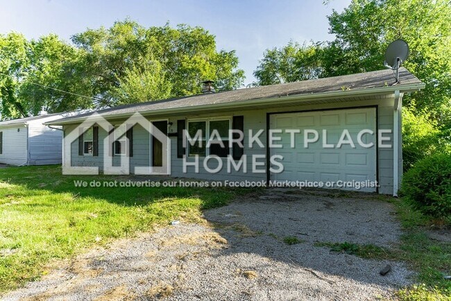 Foto del edificio - 70 W Adams Dr