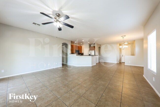 Foto del edificio - 17650 N 30th St