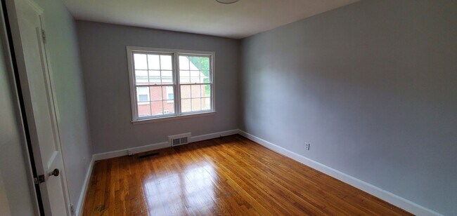 Foto del edificio - 1004 Hampton St