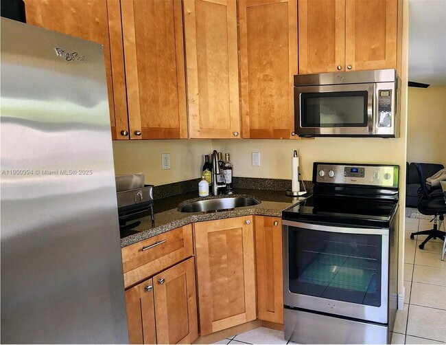 Foto del edificio - 300 SW 20th St