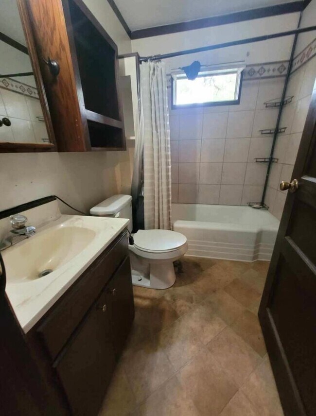 Foto del edificio - $850 - 2 bed 1 bath - Single Family Home