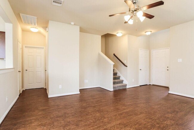Foto del edificio - 23619 Maple View Dr
