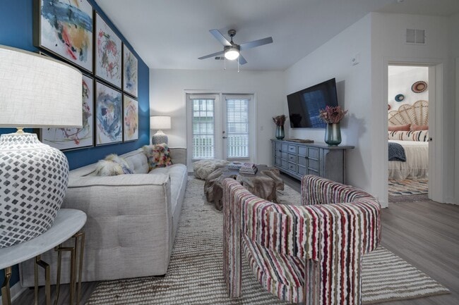 Photo - Makara Orlando Apartments