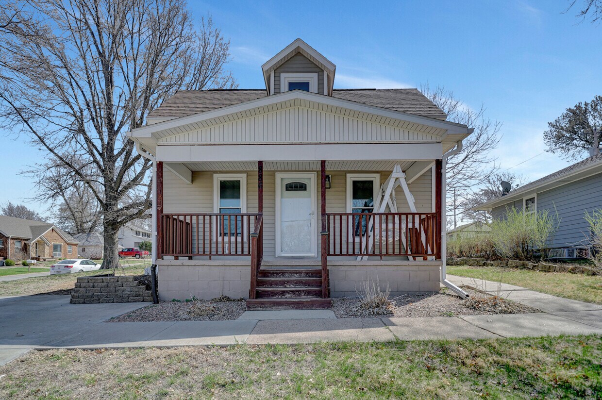 886 Chestnut St, Syracuse, NE 68446 House Rental in Syracuse, NE