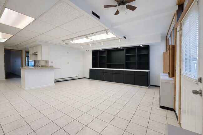 Foto del edificio - 107 W Baldwin St