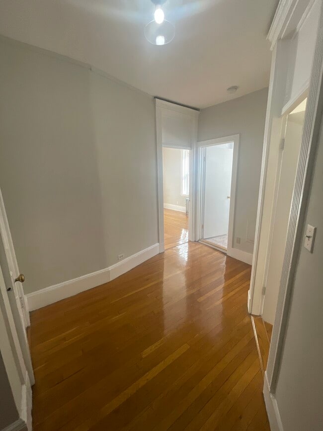 Foto del edificio - 38 Hemenway St