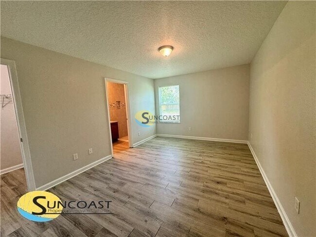 Foto del edificio - 7841 Mariner St