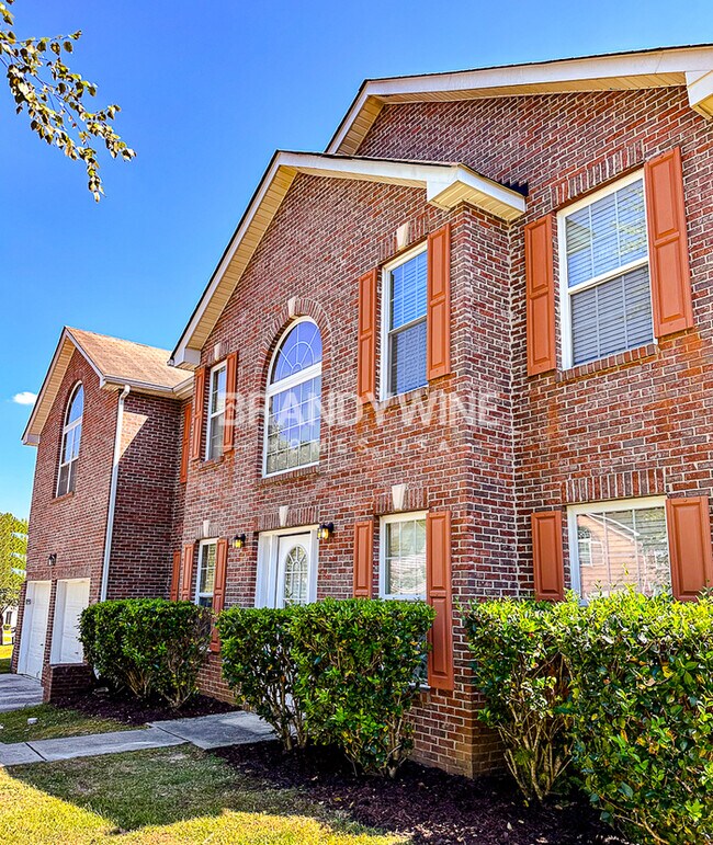 Foto del edificio - COMING SOON!!!! $5 APP FEES!!