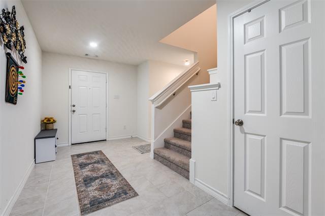 Building Photo - 382 Boroughbridge Dr