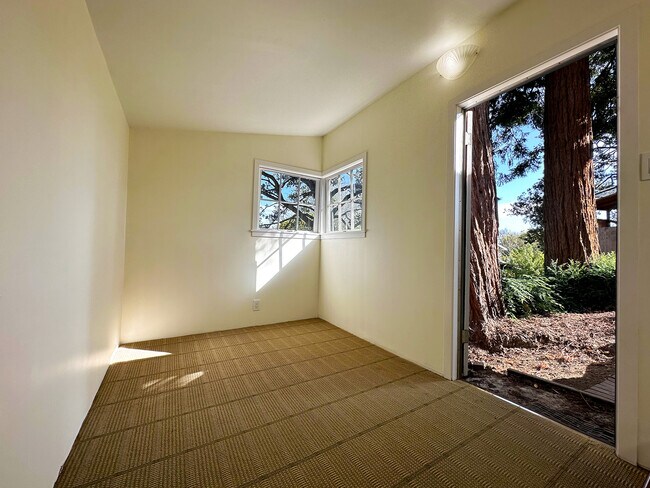 Building Photo - 1908 Napa Ave