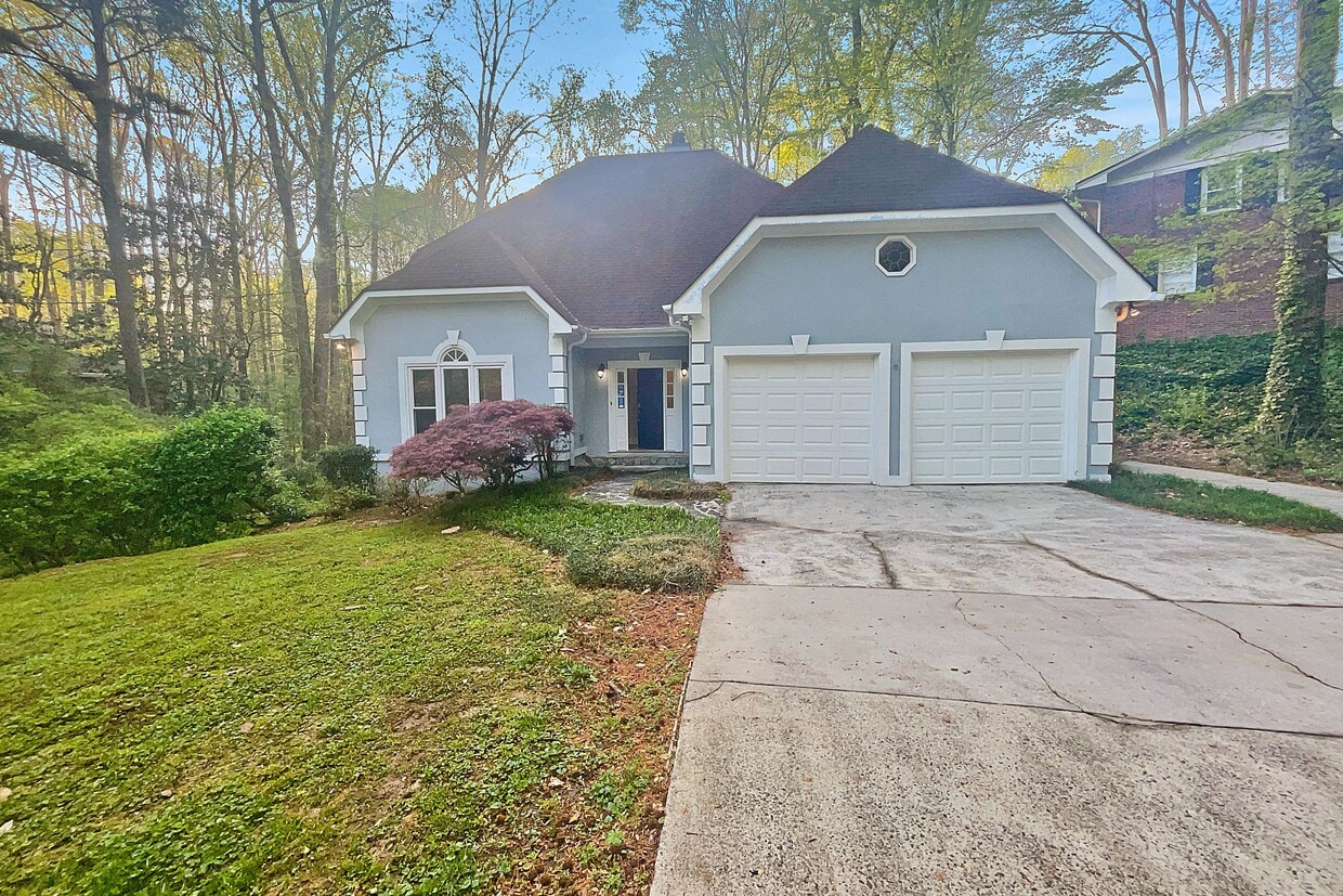 Primary Photo - 2439 Brookdale Dr NE