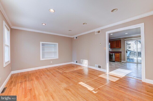 Foto del edificio - 36 Wilfred Ave