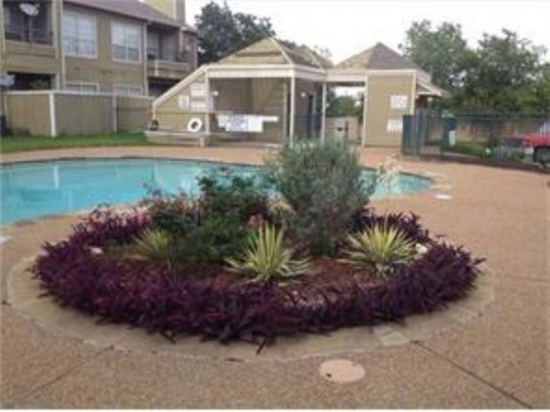 Foto principal - 4101 Esters Rd