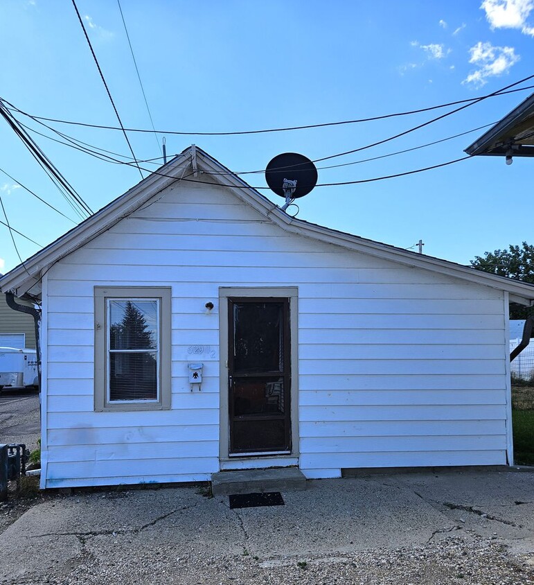 Primary Photo - 629 W. 11th