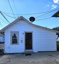 Building Photo - 629 W 11th St