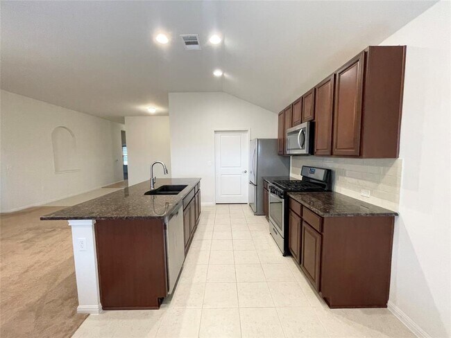 Foto del edificio - 6101 Arbor Crest Ln
