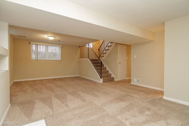 Building Photo - 3 br, 1 bath House - 750 NOTRE DAME DR