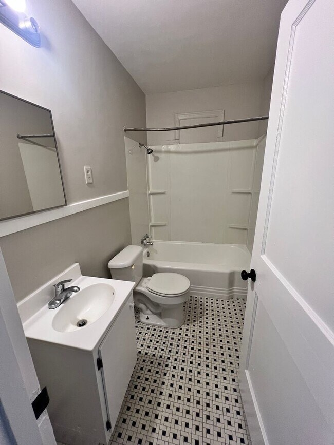 Foto del edificio - 1 Bedroom Duplex