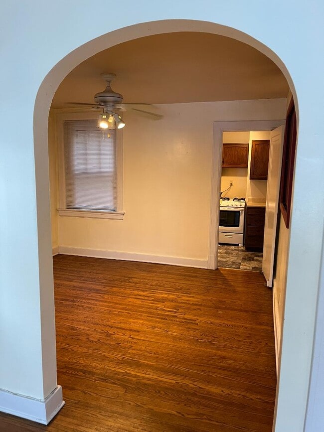 Photo - 1300 Everett Ave Apartment