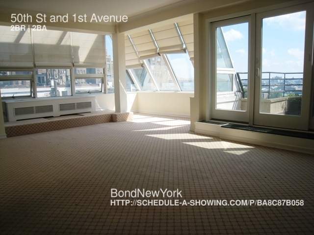 Building Photo - 22 Beekman Pl