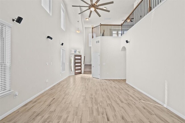 Building Photo - 3240 E Whitestone Blvd