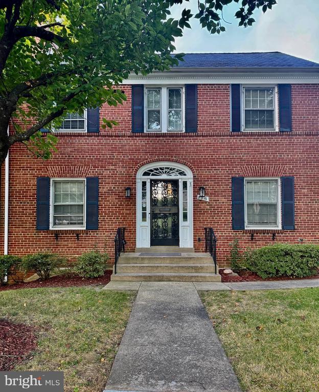 Foto principal - 8216 Eastern Ave NW
