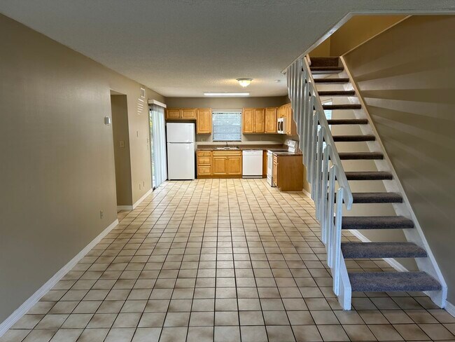 Building Photo - 9299 Green Meadows Way