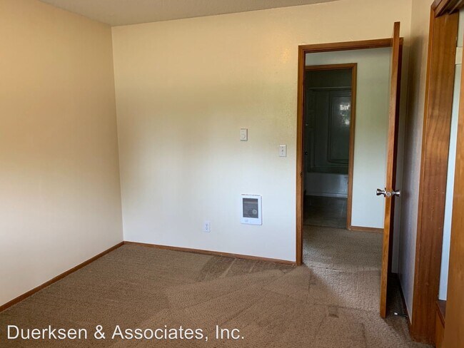 Foto del edificio - 2406-2410 SE Ryan St
