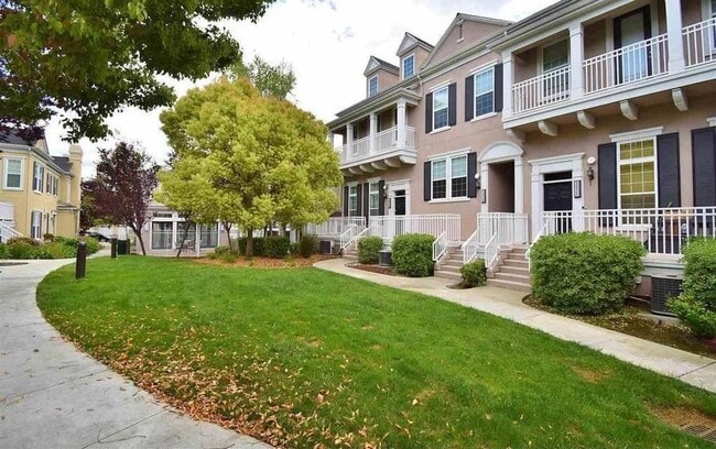 Building Photo - 3624 Whitworth Dr