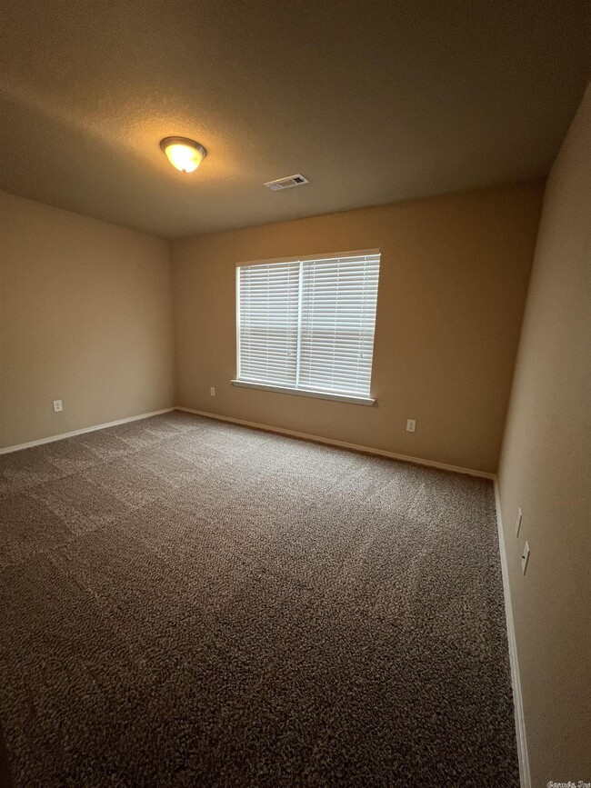 Building Photo - 6320 Lena Dr