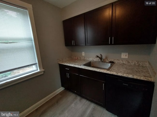 Photo - 110X Gleneagle Rd House