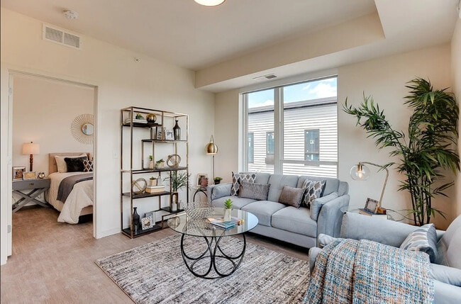 Building Photo - Overland Apartments