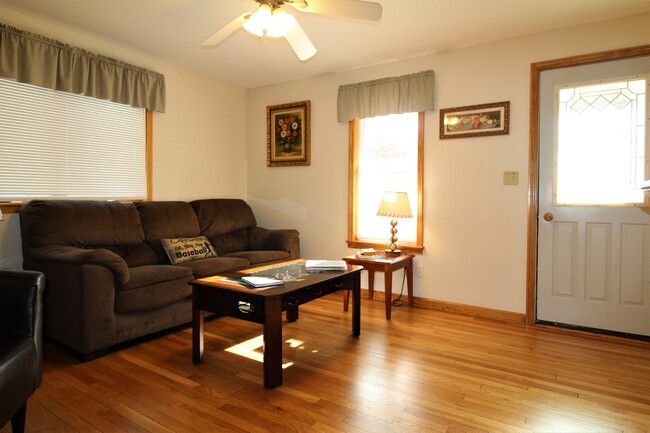 Spacious common areas - 28 Church St