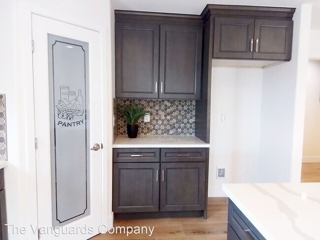 Building Photo - 4 br, 3 bath House - 16055 Tokay St.